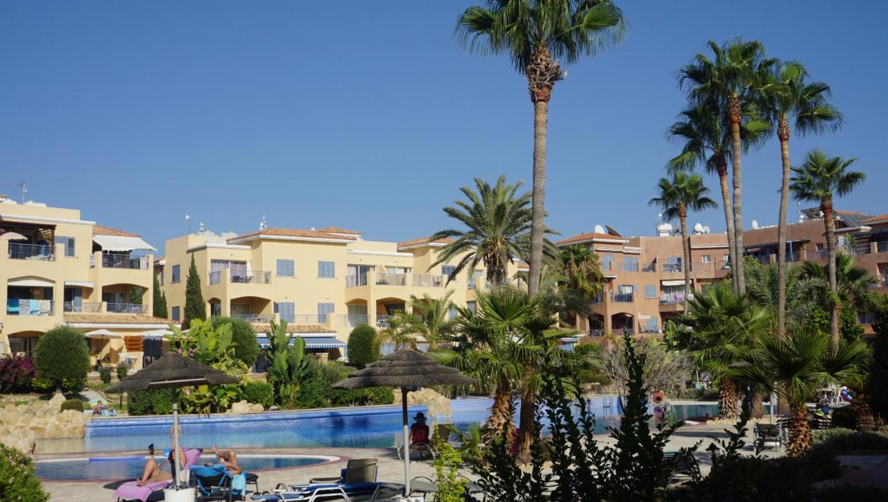 Limnaria Gardens Paphos, Near Beach מראה חיצוני תמונה