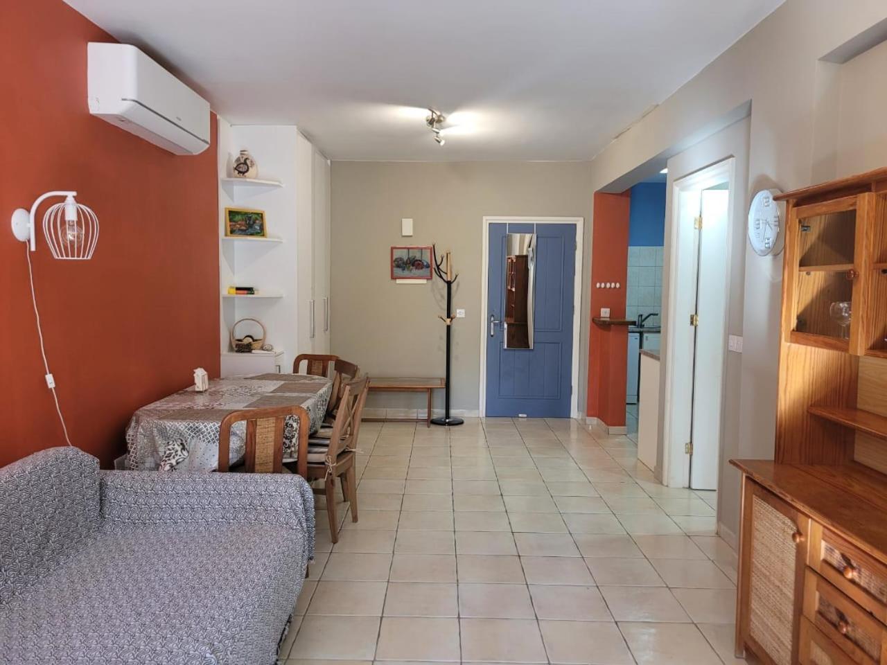 Limnaria Gardens Paphos, Near Beach מראה חיצוני תמונה
